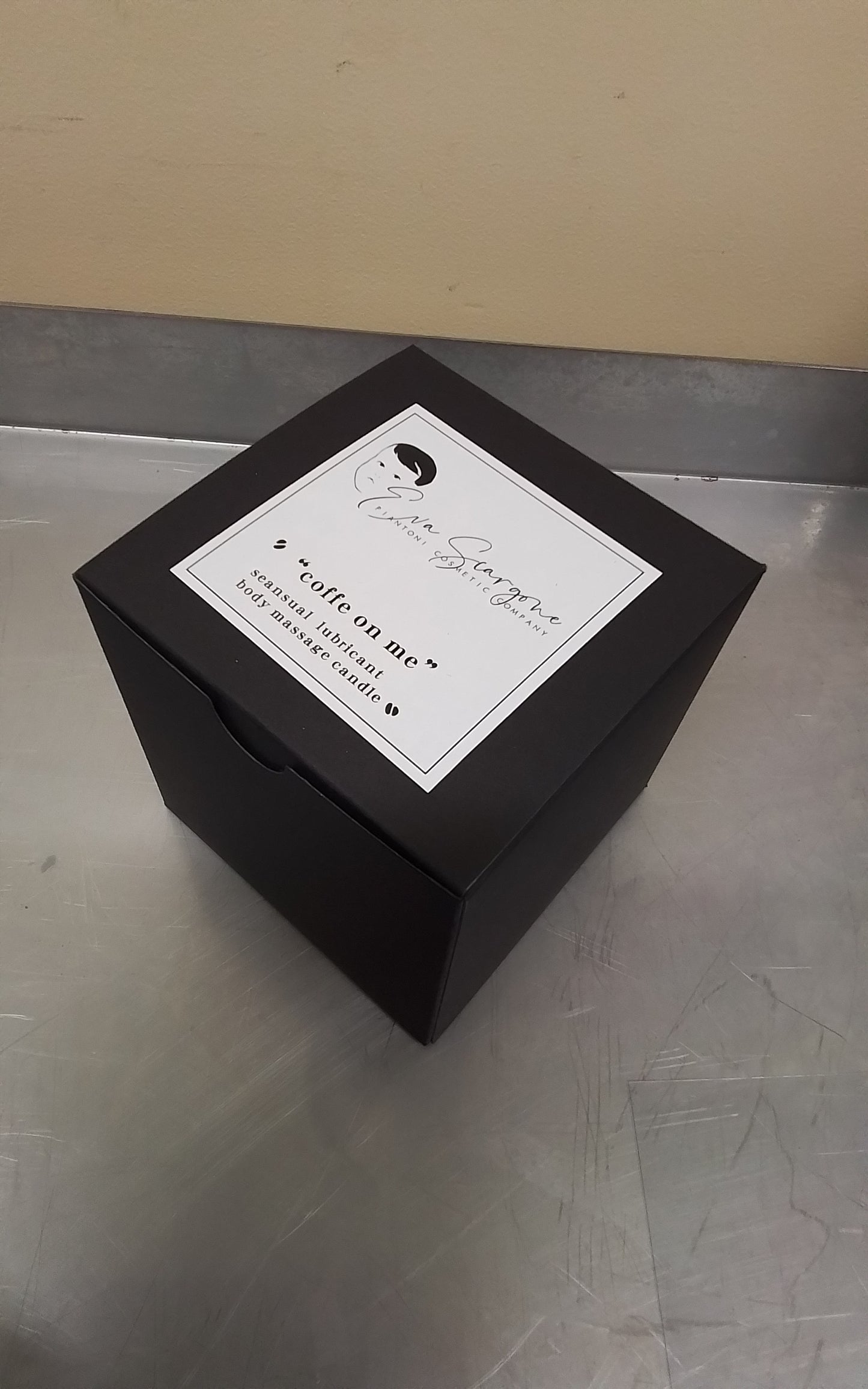 CREAME=70%sheeap tallow and 30% Megamoisterizer DEEAP FACE REJUVENATION & FACE AND EAR MASSAGE CANDLE MADE IN CANADA FRAGRANCE FREE