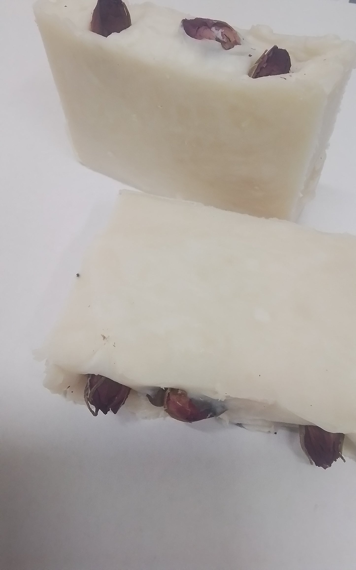 100% sheep tallow fragrance free a touch of rose petals  hand made sourced and made in Canada