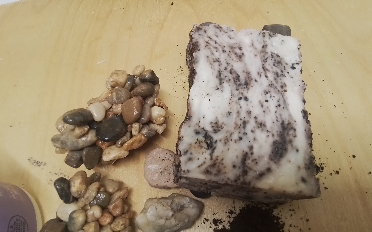 100% sheep tallow coffe &  lite exfoliating soap hand made canadian fragrance free