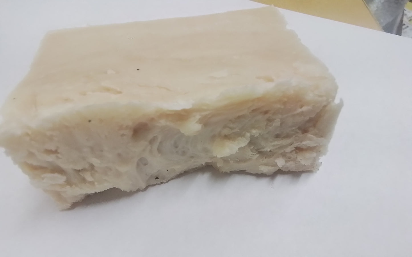 100% sheep tallow fragrance free  hand made sourced and made in Canada